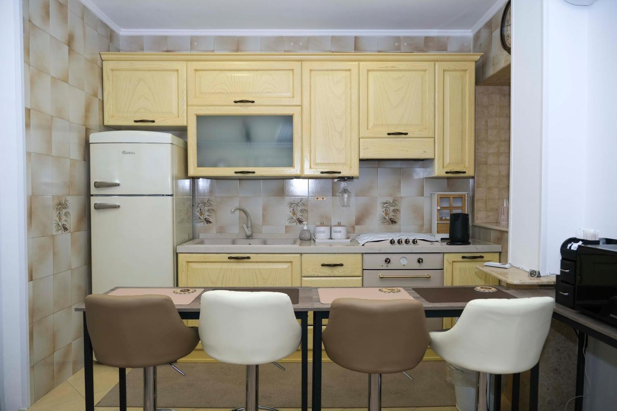 White Butterfly Home Naples Luaran gambar